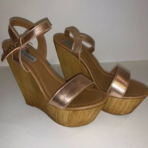 Steve Madden wedges